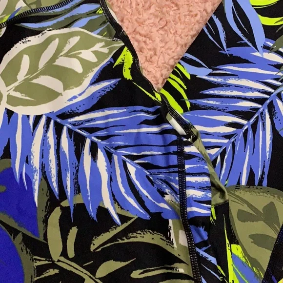 NWT CK Performance printed high waist leggings - Picture 2 of 5